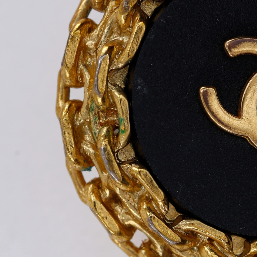 CHANEL Vintage Black Logo Earrings - Picture 10 of 15